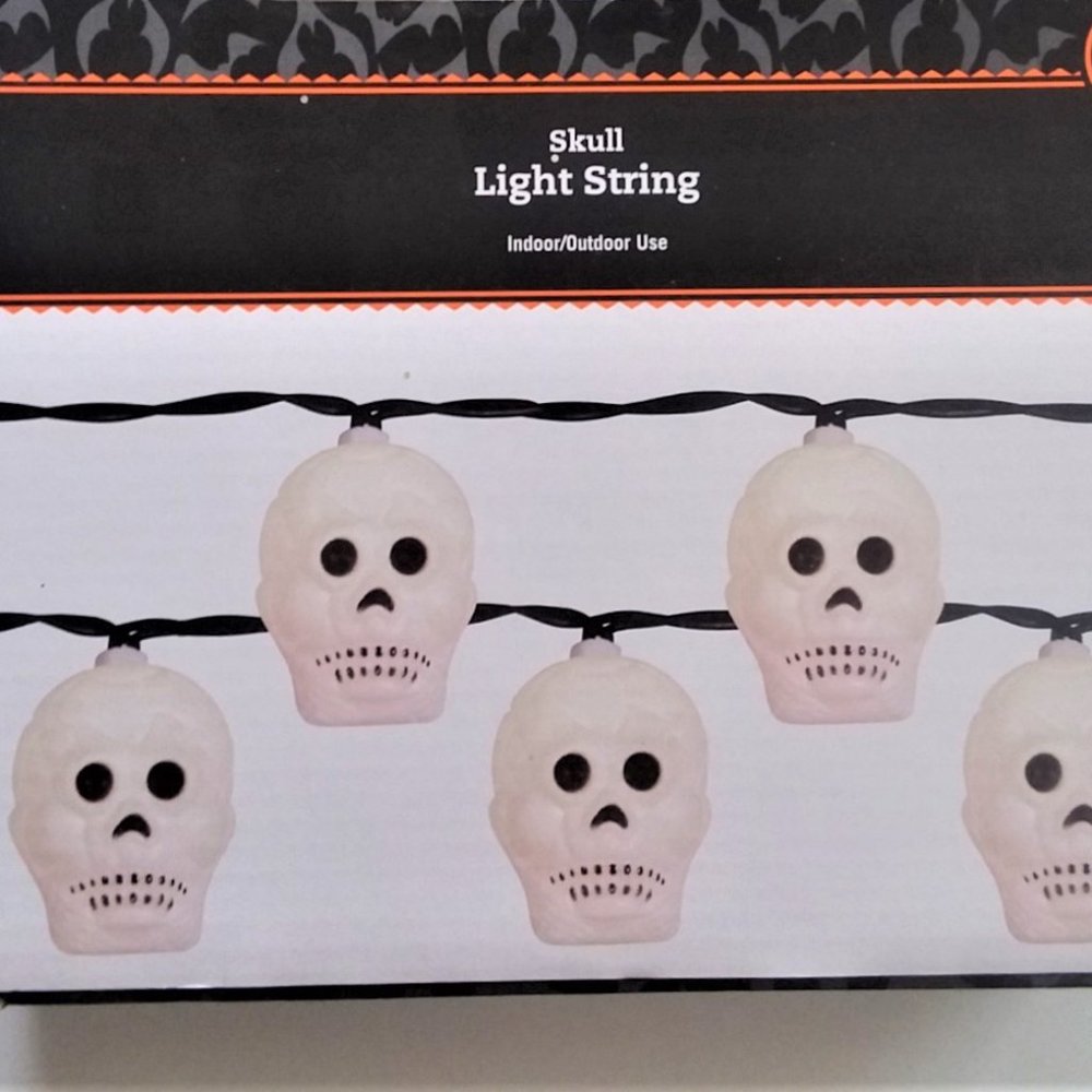Skull String Lights Halloween Decoration 10pc Skeleton Party Fun Emo NEW Vintage